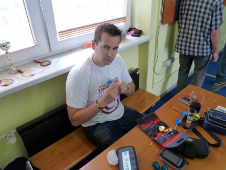 Príprava na zápas v podaní Juraja Pribulu.